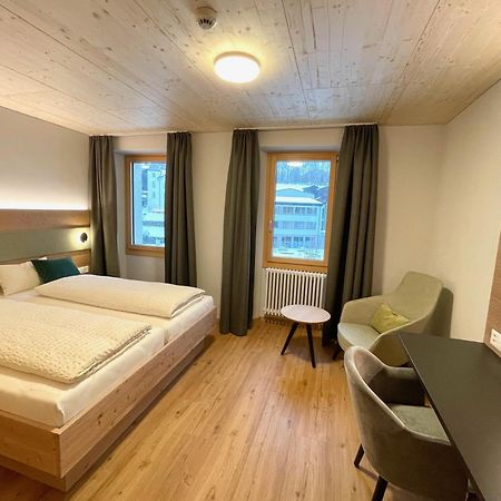 Boutique Und Bier Hotel Des Alpes Fiesch Bagian luar foto