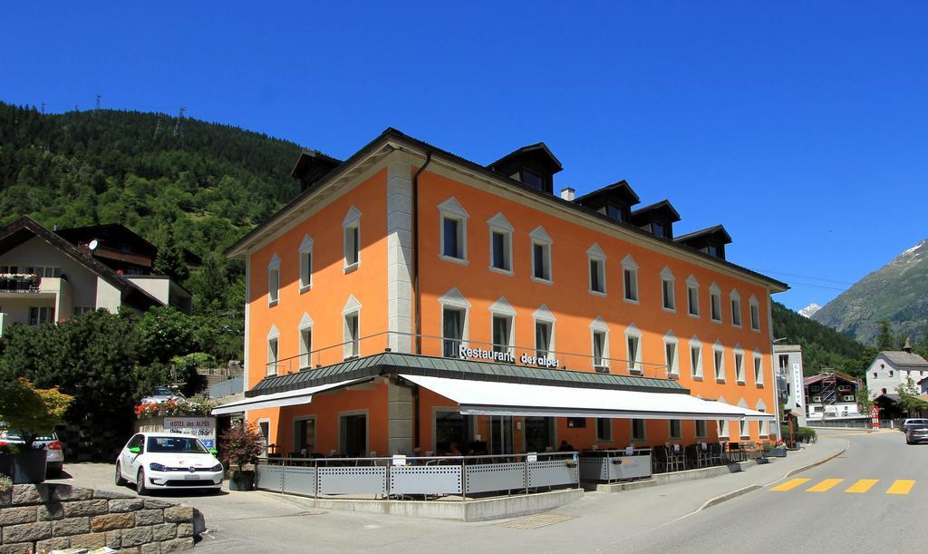 Boutique Und Bier Hotel Des Alpes Fiesch Ruang foto
