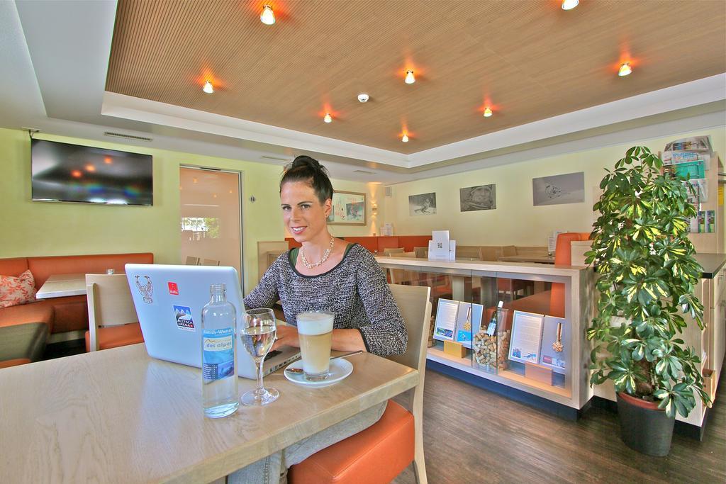 Boutique Und Bier Hotel Des Alpes Fiesch Bagian luar foto