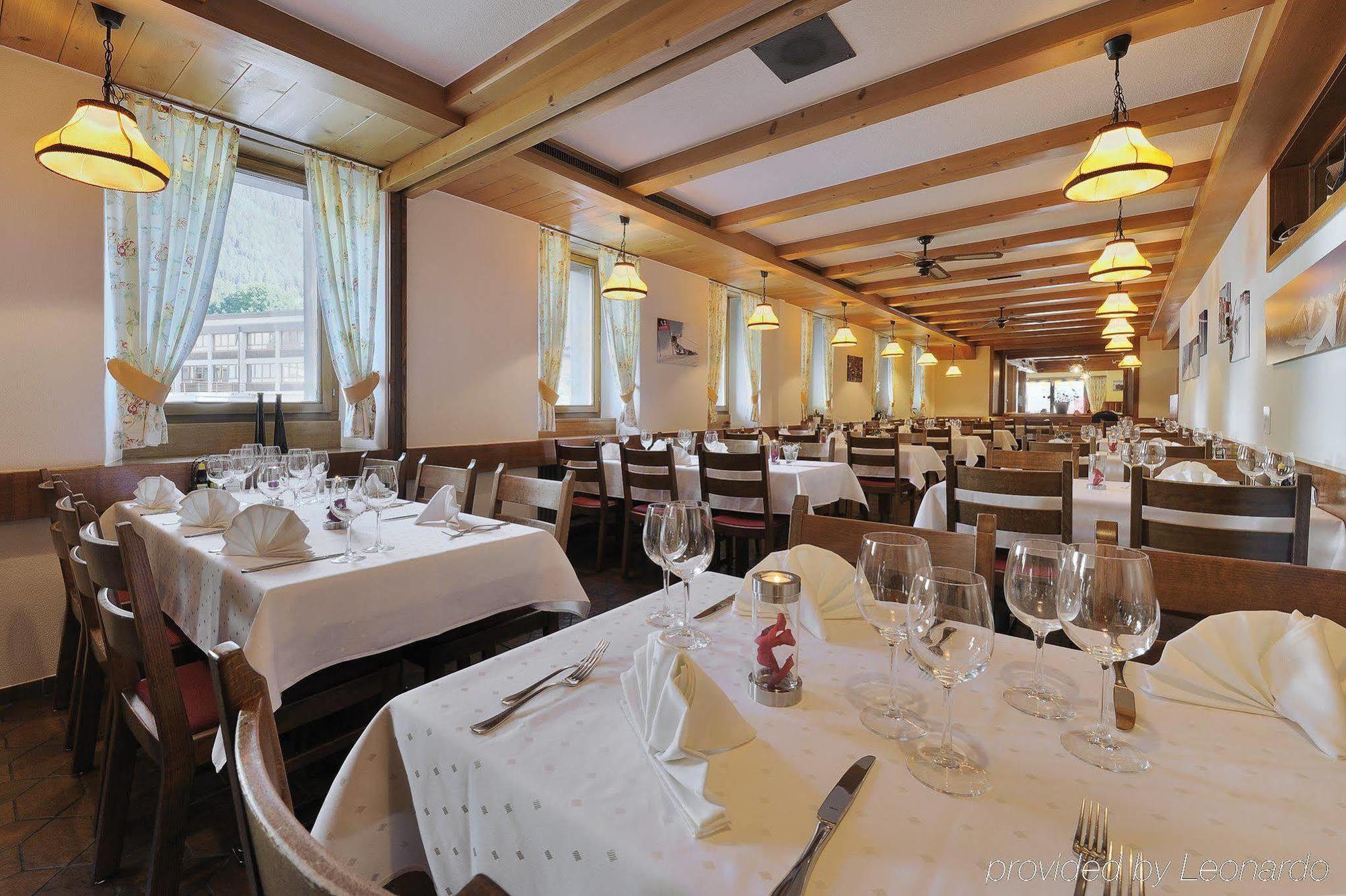 Boutique Und Bier Hotel Des Alpes Fiesch Restoran foto
